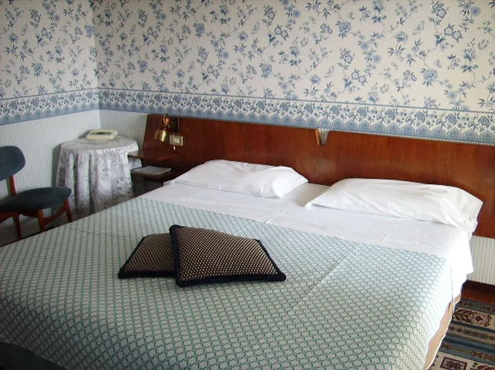 Hotel Broglia Sirmione 4*,  Italien